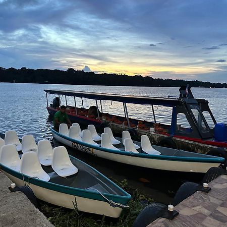 Hostel Tortuguero 7Backpackers Luaran gambar