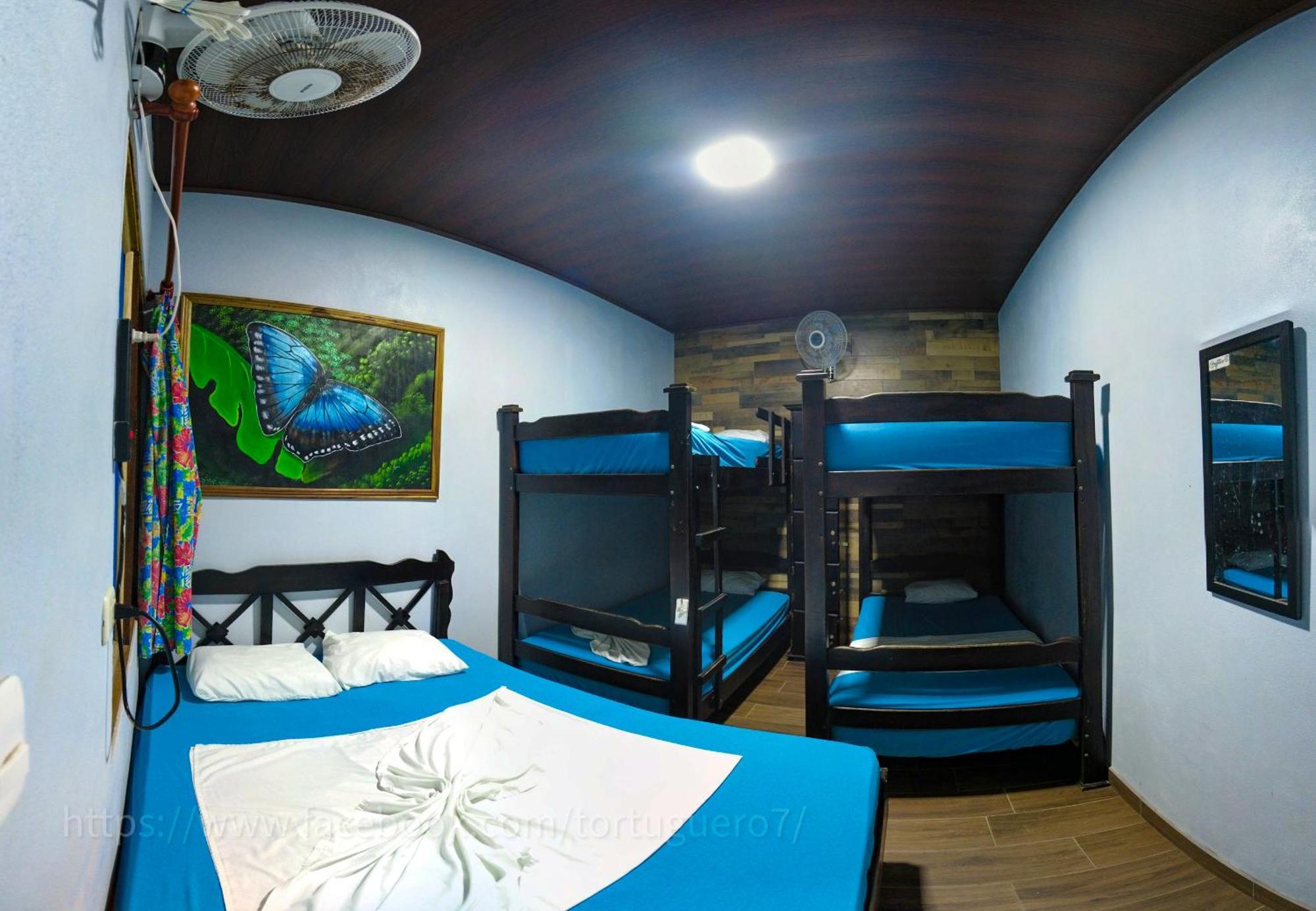 Hostel Tortuguero 7Backpackers Luaran gambar